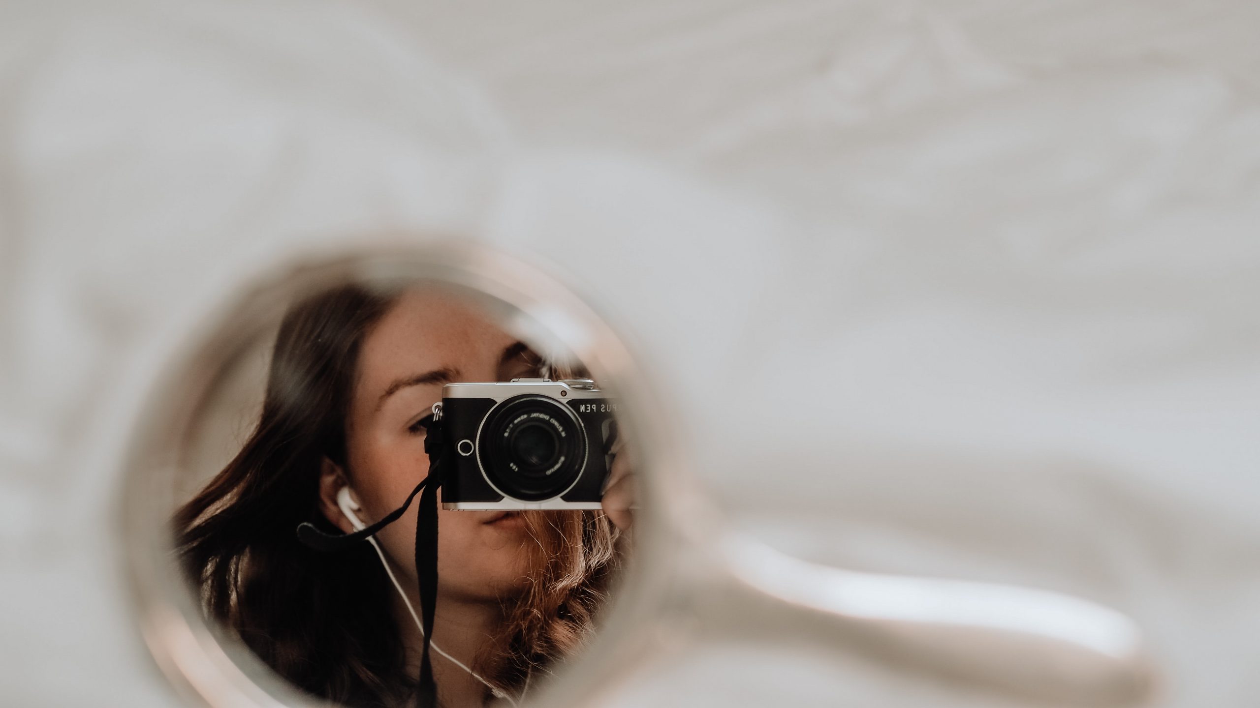Cuidado Com as Imagens Falsas: Evite Cair Nas Fraudes da Internet!